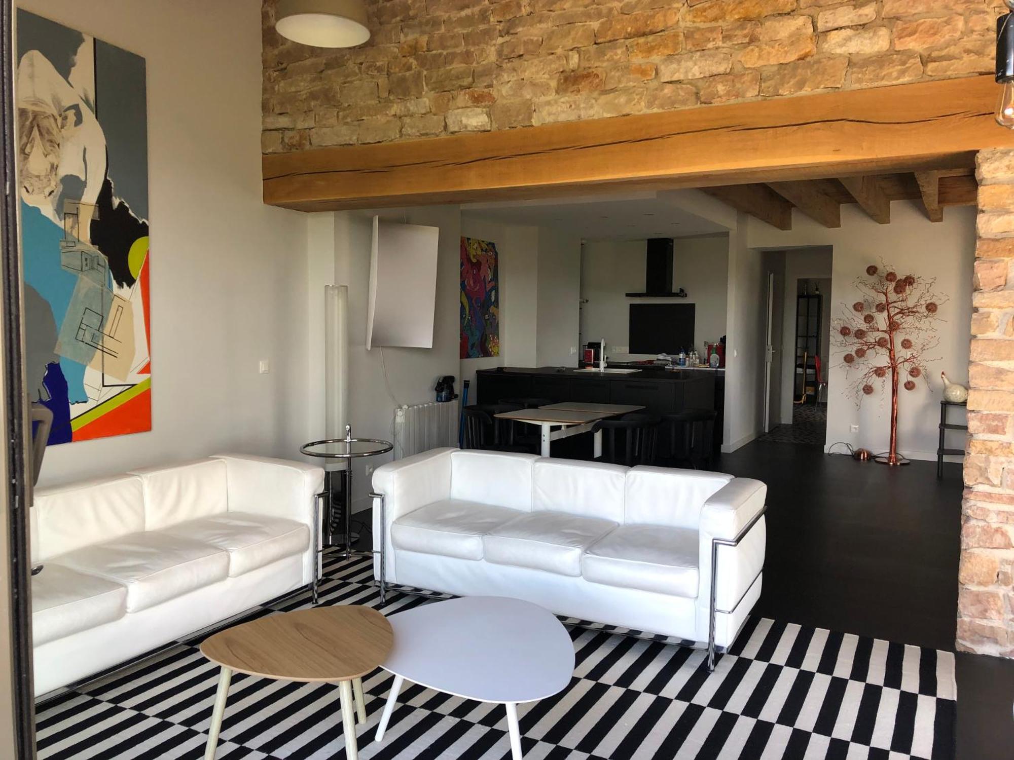 Appartement Contemporain Dans Une Authentique Demeure Viticole Charnay-lès-Mâcon 外观 照片